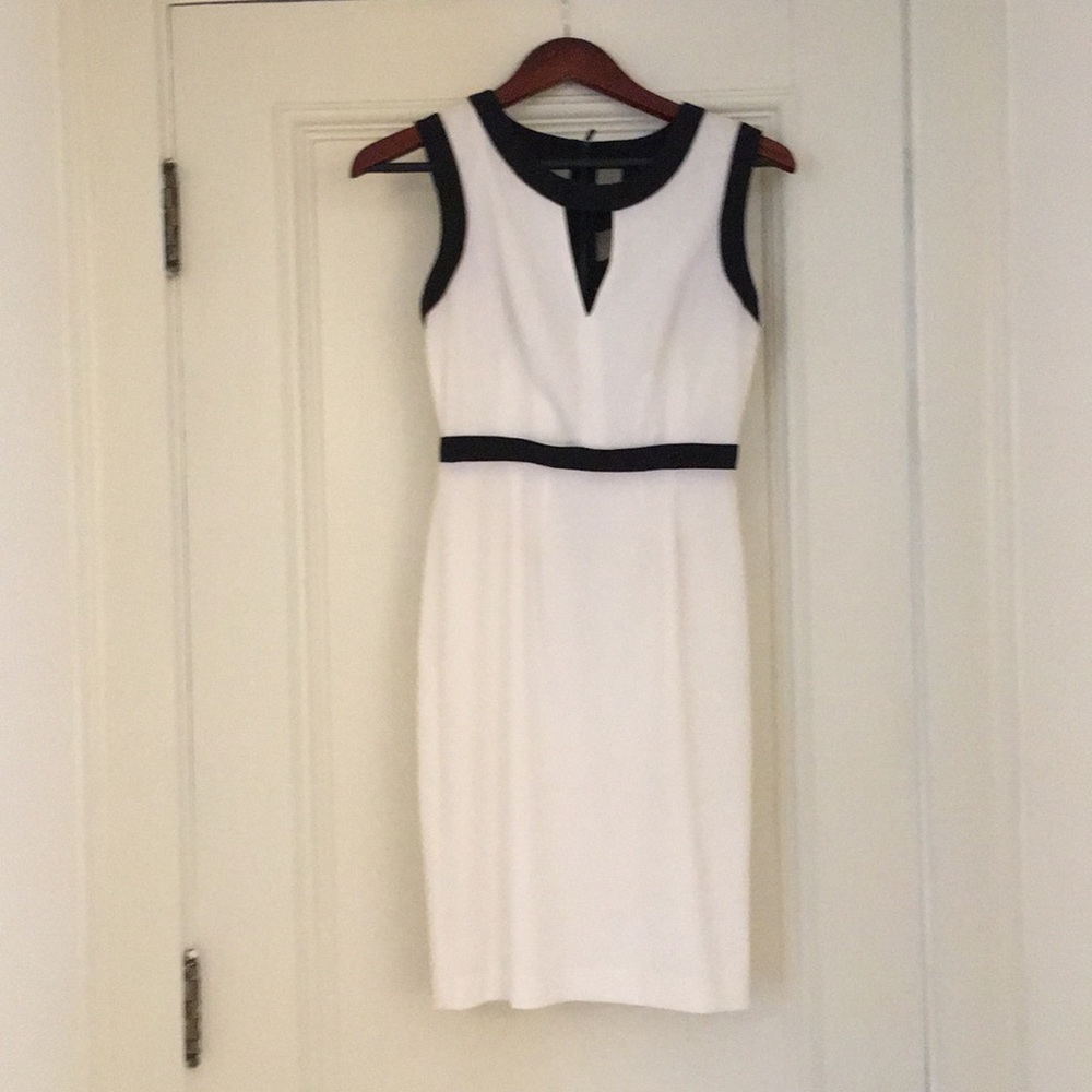 Bcbgmaxazria White Black Dress 0 Like-New